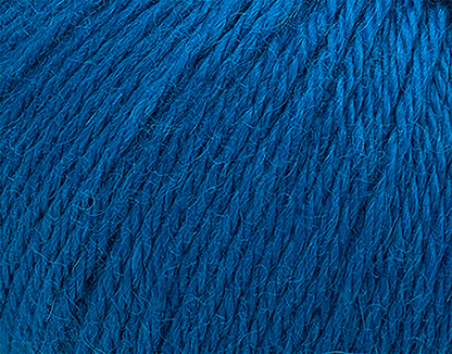 100% Baby Alpaca Yarn - Royalty Yarns Extra Soft Worsted #4 Baby Alpaca 4 Ply Yarn for Knitting, Crocheting and Weaving 200 Grams